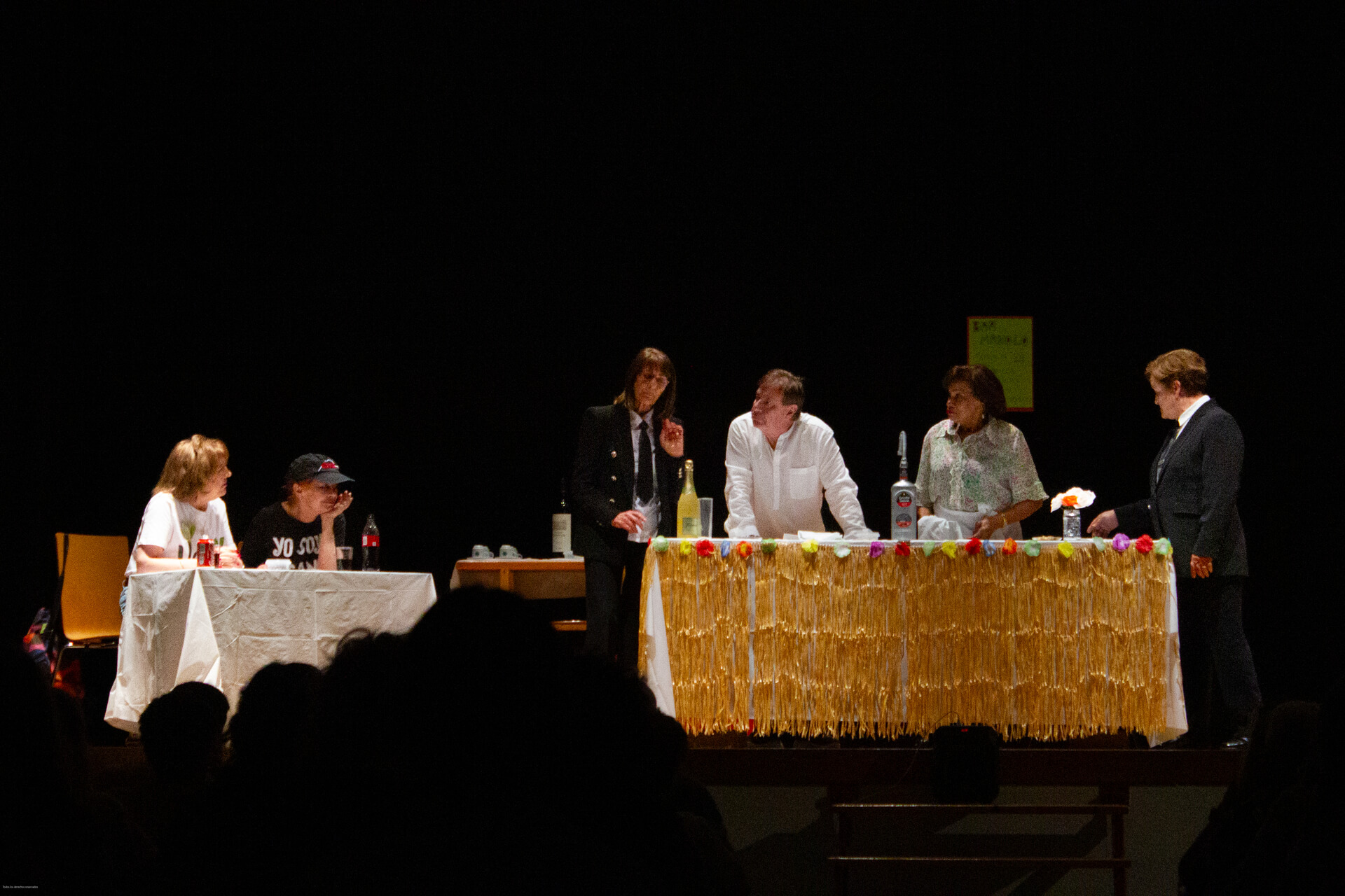 Comedia y enredo político en escena - Salamanca